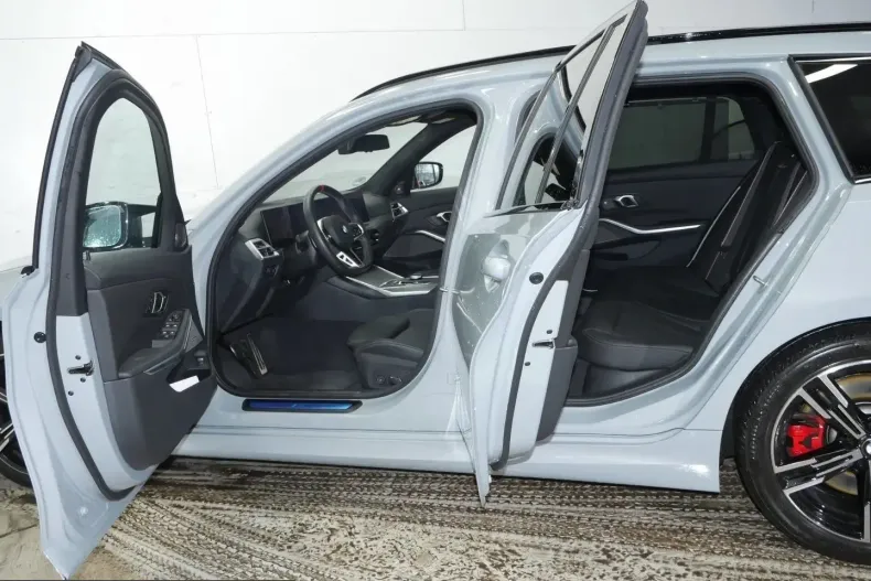 BMW M340i (Seria 3) din 2025 cu 19.450 km - oferta BMW221140 - foto 3