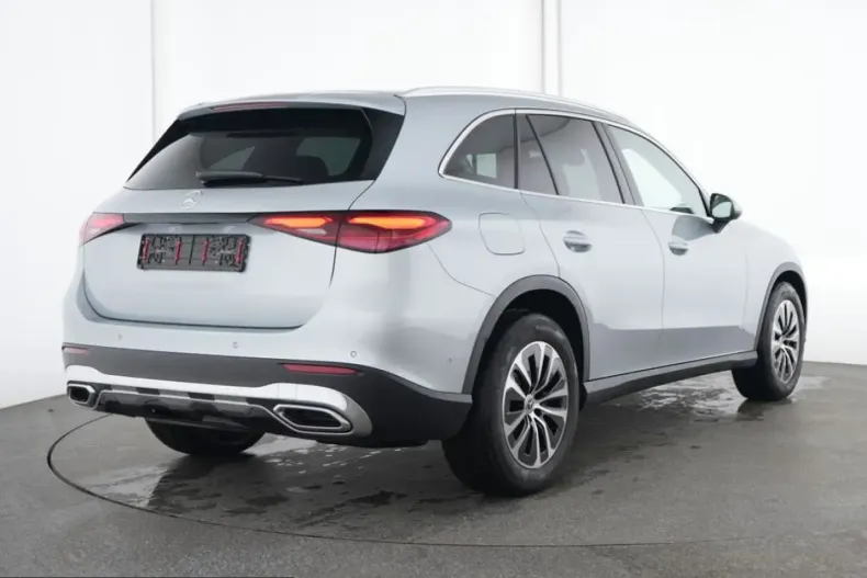Mercedes-Benz GLC 220 (Clasa GLC) din 2025 cu 8.011 km - oferta MER221142 - foto 2
