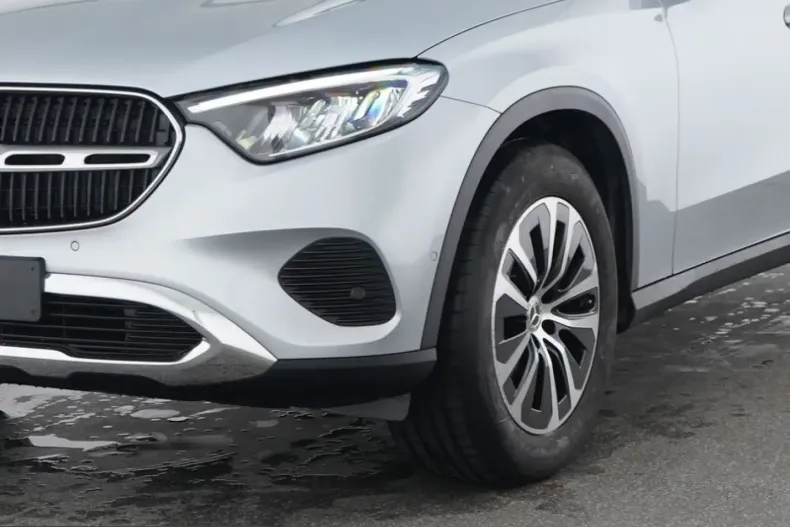 Mercedes-Benz GLC 220 (Clasa GLC) din 2025 cu 8.011 km - oferta MER221142 - foto 3