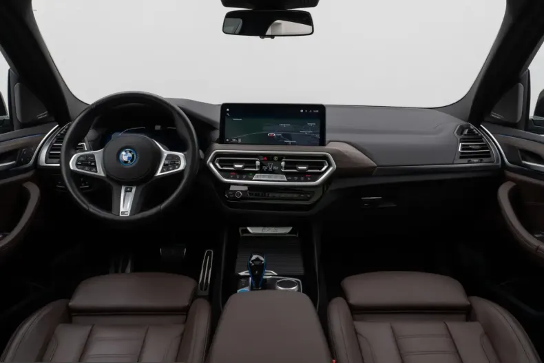 BMW iX3 (Seria X) din 2022 cu 25.422 km - oferta BMW221147 - foto 34