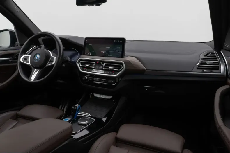 BMW iX3 (Seria X) din 2022 cu 25.422 km - oferta BMW221147 - foto 35