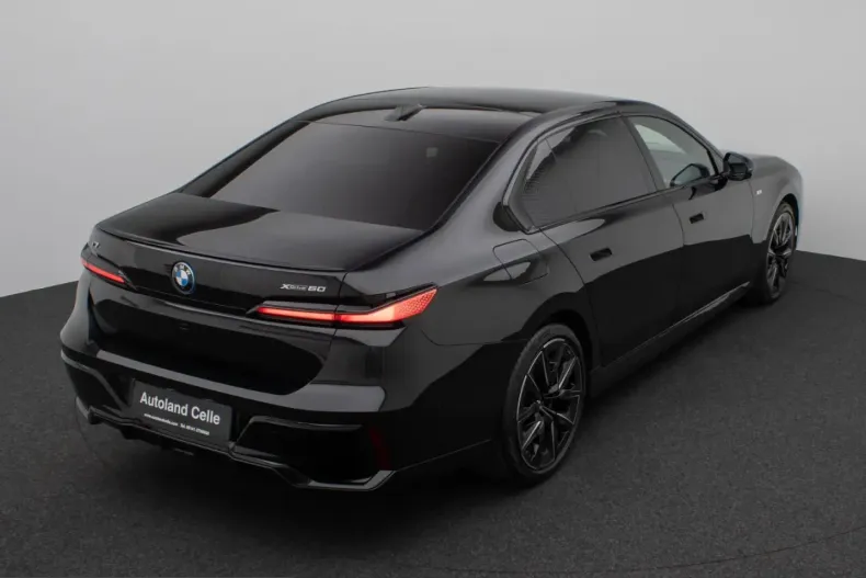 BMW i7 (Seria 7) din 2023 cu 23.029 km - oferta BMW221148 - foto 4