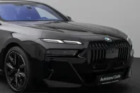 BMW i7 (Seria 7) din 2023 cu 23.029 km - oferta BMW221148 - foto 11