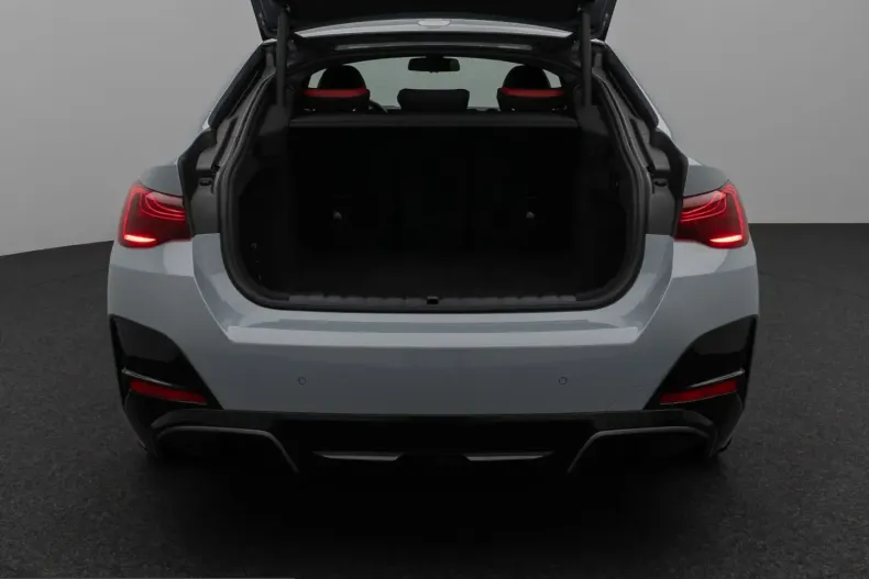 BMW i4 (Seria 4) din 2024 cu 21.180 km - oferta BMW221149 - foto 8