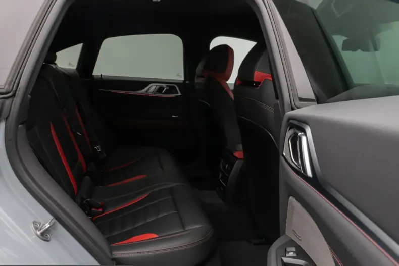 BMW i4 (Seria 4) din 2024 cu 21.180 km - oferta BMW221149 - foto 22