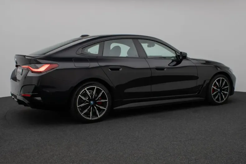 BMW i4 (Seria 4) din 2022 cu 61.223 km - oferta BMW221150 - foto 4