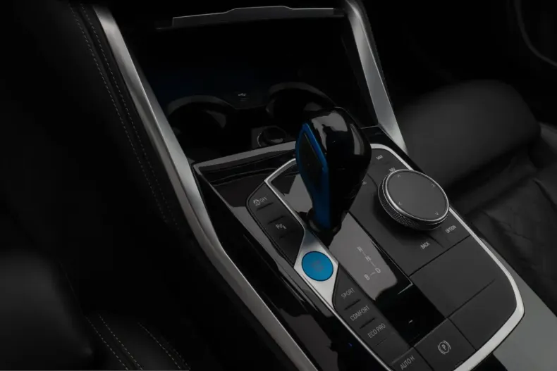 BMW i4 (Seria 4) din 2022 cu 61.223 km - oferta BMW221150 - foto 18