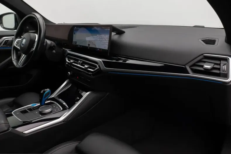 BMW i4 (Seria 4) din 2022 cu 61.223 km - oferta BMW221150 - foto 19