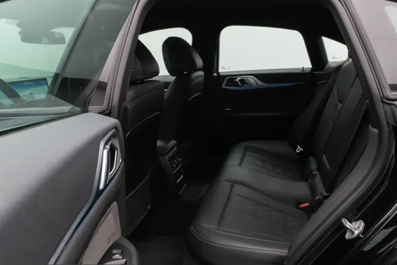 BMW i4 (Seria 4) din 2022 cu 61.223 km - oferta BMW221150 - foto 21