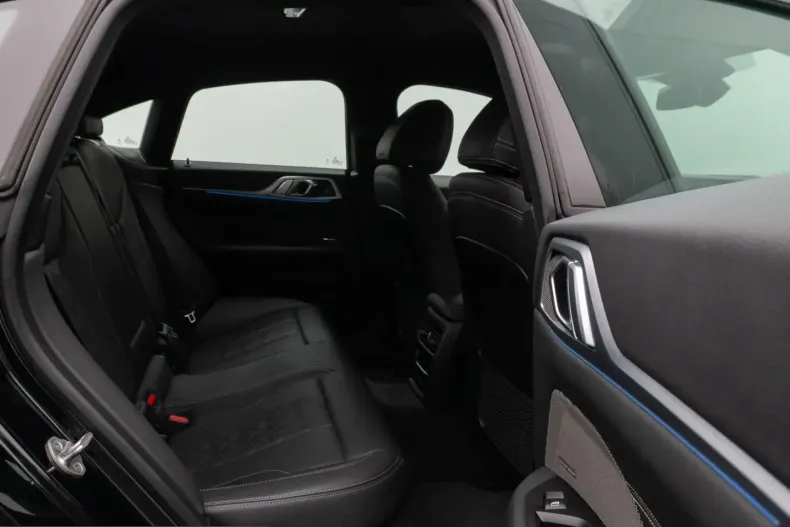 BMW i4 (Seria 4) din 2022 cu 61.223 km - oferta BMW221150 - foto 22