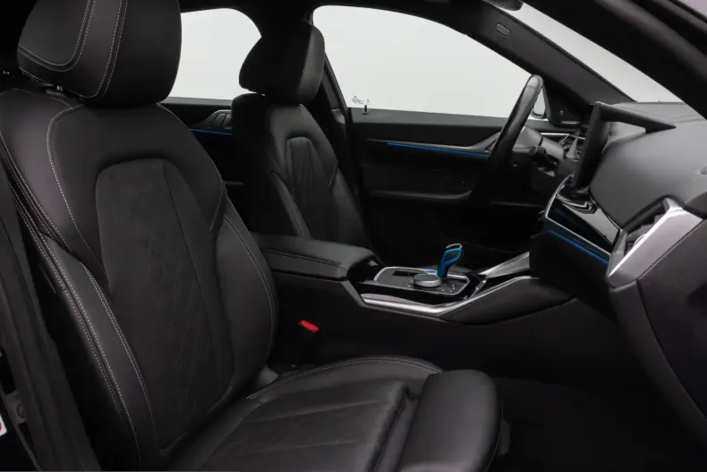 BMW i4 (Seria 4) din 2022 cu 61.223 km - oferta BMW221150 - foto 31