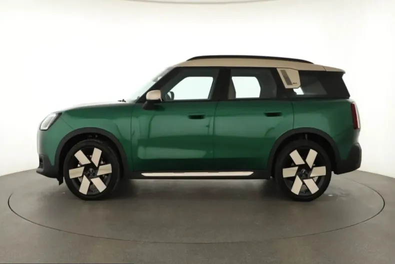 MINI Cooper Countryman din 2024 cu 13.403 km - oferta MIN221154 - foto 3