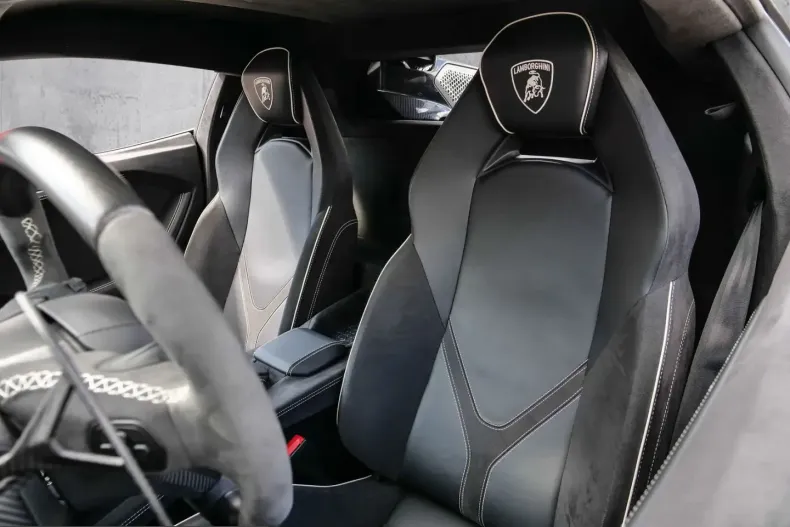 Lamborghini Revuelto din 2025 cu 5.230 km - oferta LAM221156 - foto 18