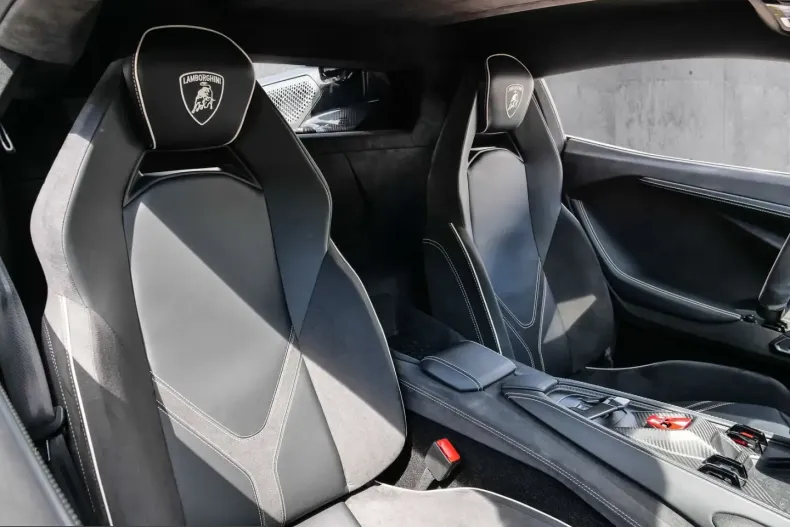 Lamborghini Revuelto din 2025 cu 5.230 km - oferta LAM221156 - foto 20