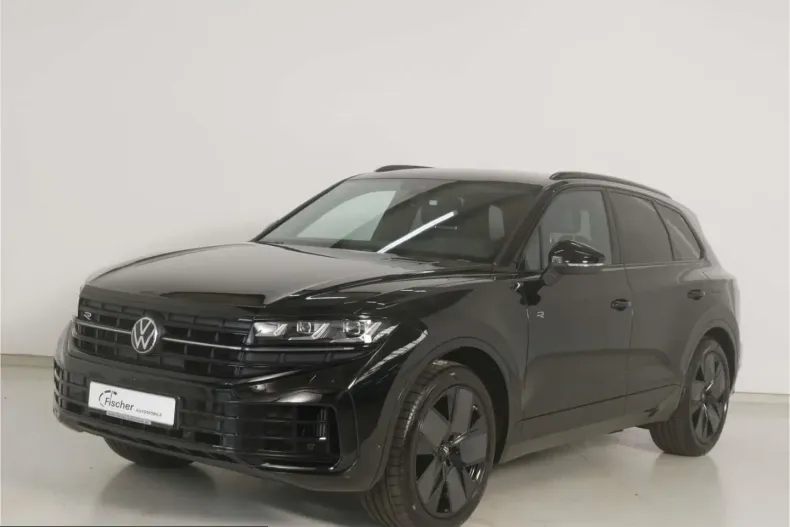 Volkswagen Touareg din 2025 cu 12.331 km - oferta VOL221158 - foto 1
