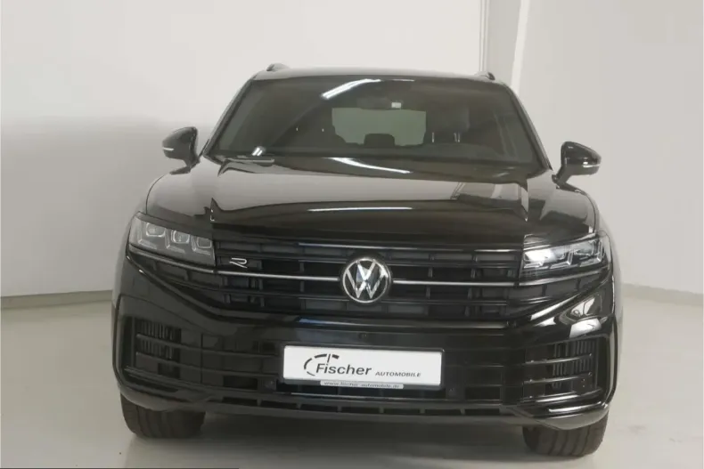 Volkswagen Touareg din 2025 cu 12.331 km - oferta VOL221158 - foto 2