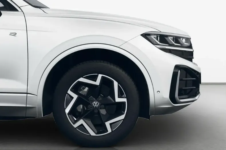 Volkswagen Touareg din 2025 cu 9.725 km - oferta VOL221160 - foto 4