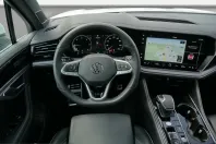 Volkswagen Touareg din 2025 cu 9.725 km - oferta VOL221160 - foto 10
