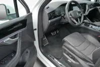 Volkswagen Touareg din 2025 cu 9.725 km - oferta VOL221160 - foto 14
