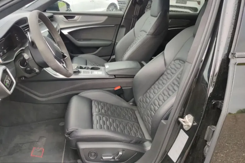 Audi RS6 din 2022 cu 49.457 km - oferta AUD221166 - foto 6