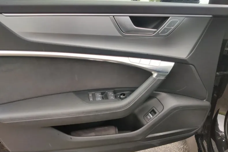 Audi RS6 din 2022 cu 49.457 km - oferta AUD221166 - foto 13