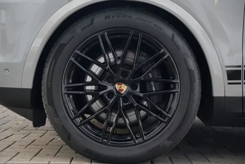 Porsche Cayenne din 2024 cu 22.000 km - oferta POR221171 - foto 17