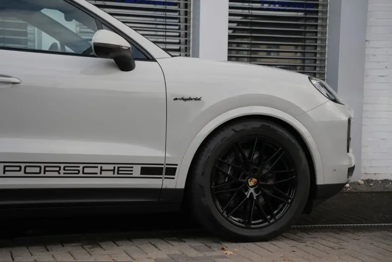 Porsche Cayenne din 2024 cu 22.000 km - oferta POR221171 - foto 20