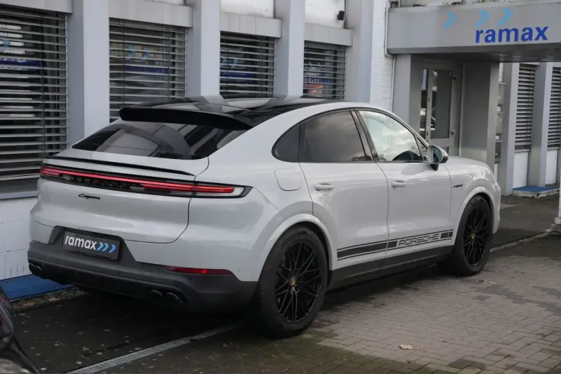 Porsche Cayenne din 2024 cu 22.000 km - oferta POR221171 - foto 49