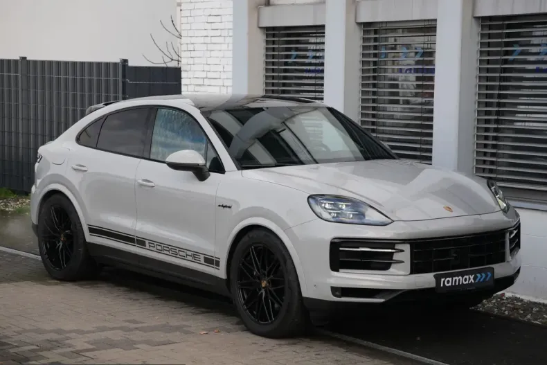 Porsche Cayenne din 2024 cu 22.000 km - oferta POR221171 - foto 50