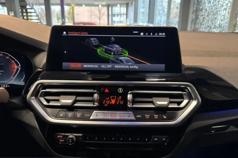 BMW X4 (Seria X) din 2024 cu 24.446 km - oferta BMW221173 - foto 20