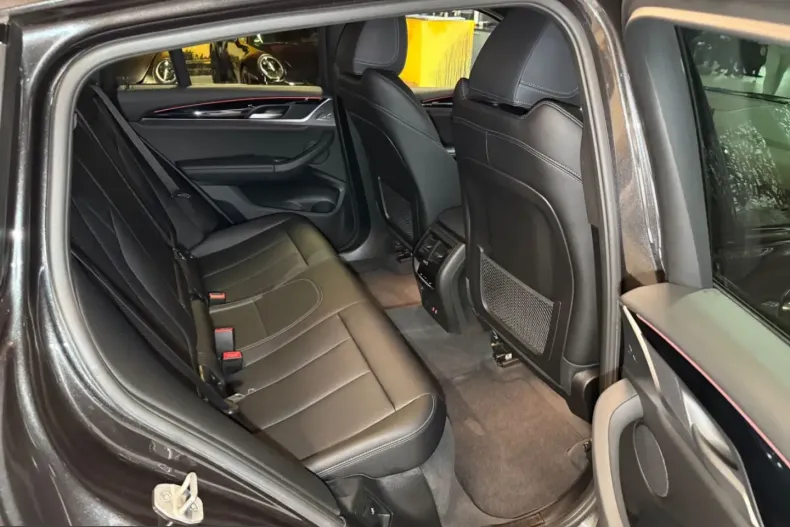 BMW X4 (Seria X) din 2024 cu 31.167 km - oferta BMW221175 - foto 14