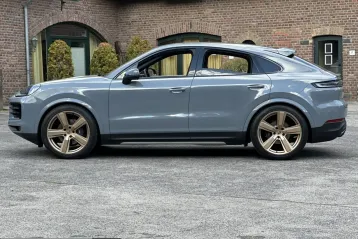 Porsche Cayenne din 2025 - oferta POR221186