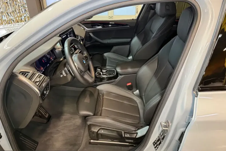 BMW X4 (Seria X) din 2024 cu 15.016 km - oferta BMW221192 - foto 12
