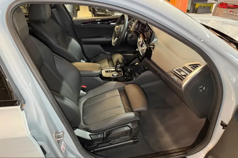 BMW X4 (Seria X) din 2024 cu 15.016 km - oferta BMW221192 - foto 15