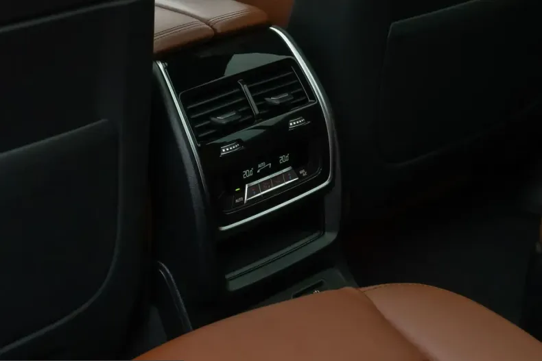 BMW X7 (Seria X) din 2022 cu 95.319 km - oferta BMW221199 - foto 27