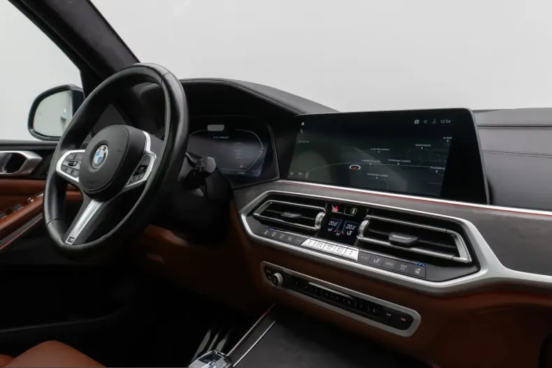 BMW X7 (Seria X) din 2022 cu 95.319 km - oferta BMW221199 - foto 39