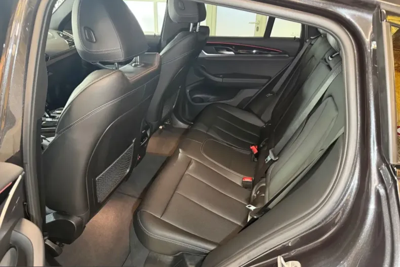 BMW X4 (Seria X) din 2024 cu 18.086 km - oferta BMW221204 - foto 14