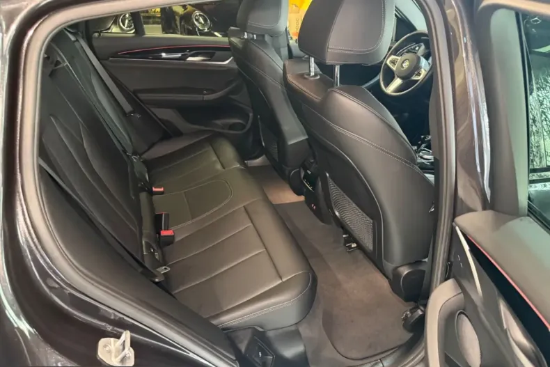 BMW X4 (Seria X) din 2024 cu 18.086 km - oferta BMW221204 - foto 15
