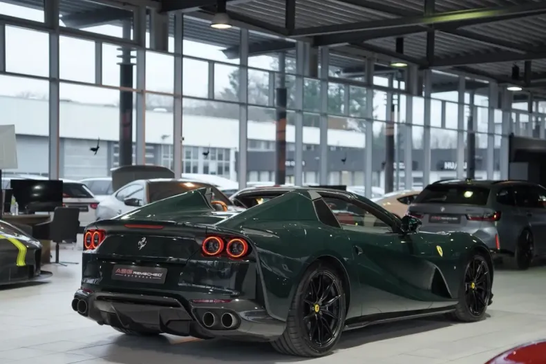 Ferrari 812 din 2023 cu 9.900 km - oferta FER221209 - foto 9