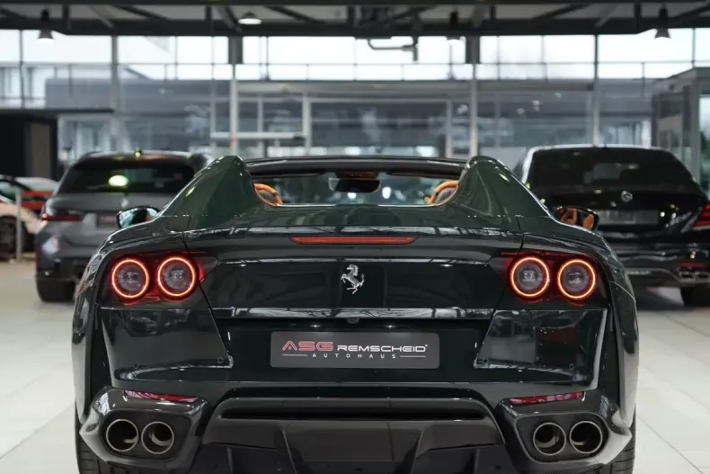 Ferrari 812 din 2023 cu 9.900 km - oferta FER221209 - foto 11
