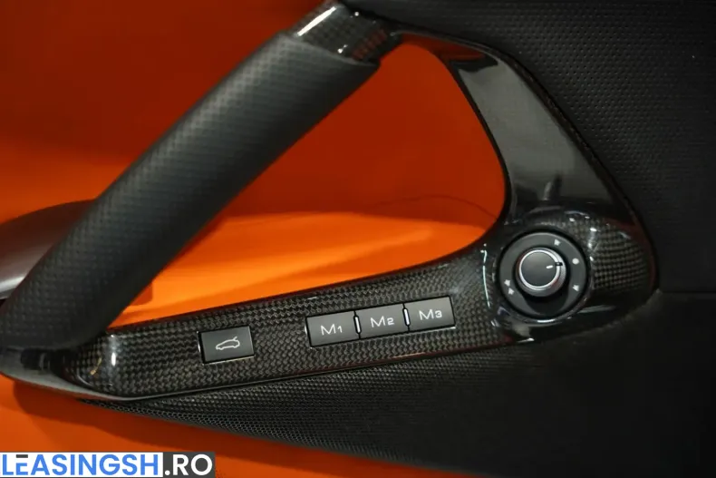 Ferrari 812 din 2023 cu 9.900 km - oferta FER221209 - foto 34