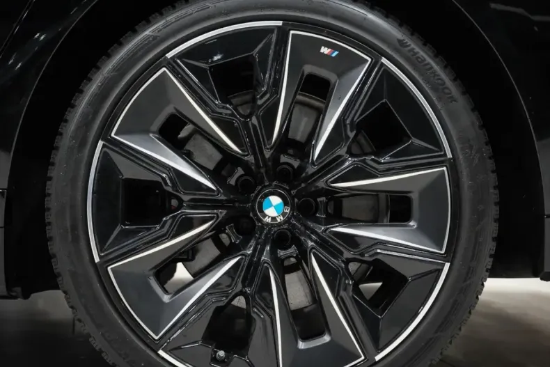 BMW 740 (Seria 7) din 2024 cu 26.381 km - oferta BMW221213 - foto 9