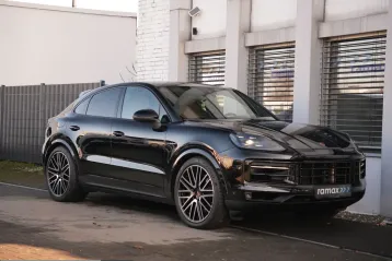 Porsche Cayenne din 2025 - oferta POR221217