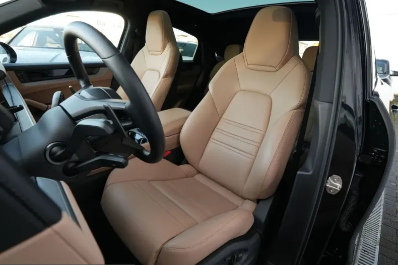 Porsche Cayenne din 2025 cu 11.000 km - oferta POR221217 - foto 7