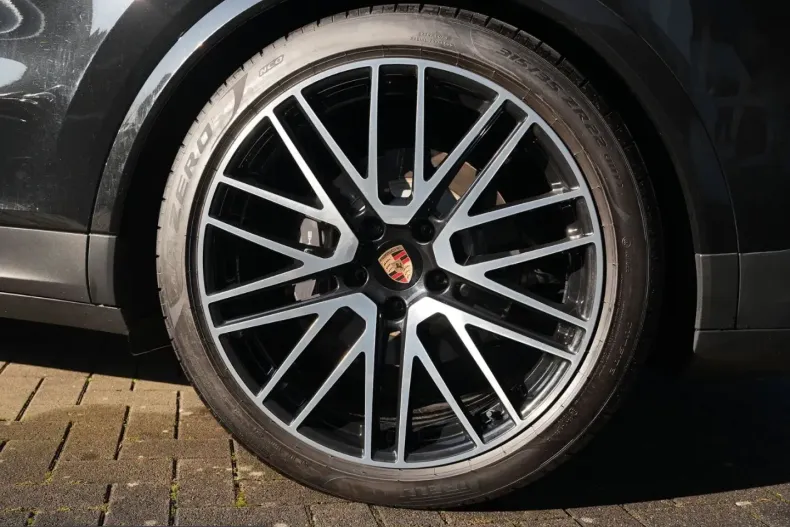 Porsche Cayenne din 2025 cu 11.000 km - oferta POR221217 - foto 17