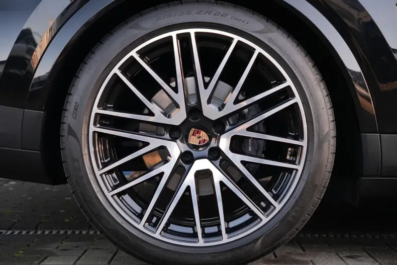 Porsche Cayenne din 2025 cu 11.000 km - oferta POR221217 - foto 18