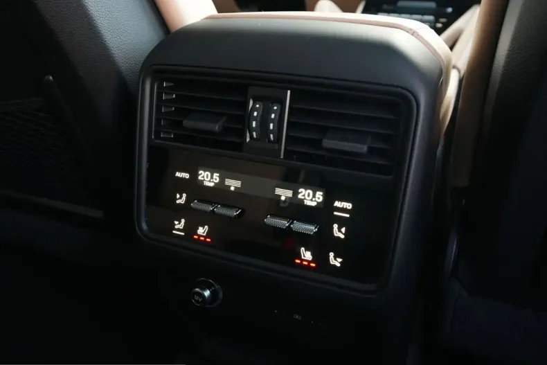 Porsche Cayenne din 2025 cu 11.000 km - oferta POR221217 - foto 38