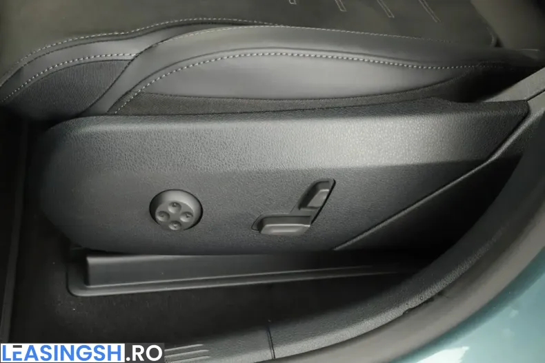 Mercedes-Benz GLC 220 (Clasa GLC) din 2024 cu 22.800 km - oferta MER221220 - foto 12