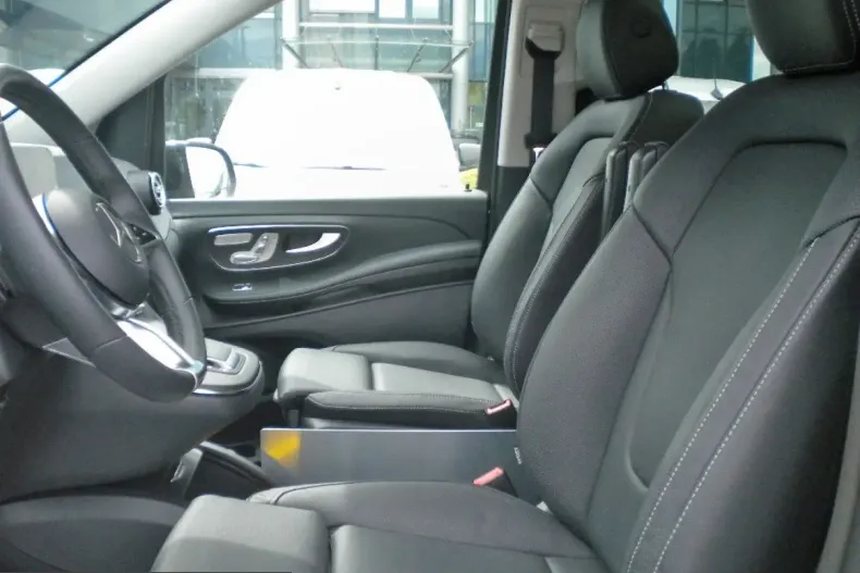 Mercedes-Benz V 300 (Clasa V) din 2025 cu 11.661 km - oferta MER221224 - foto 9