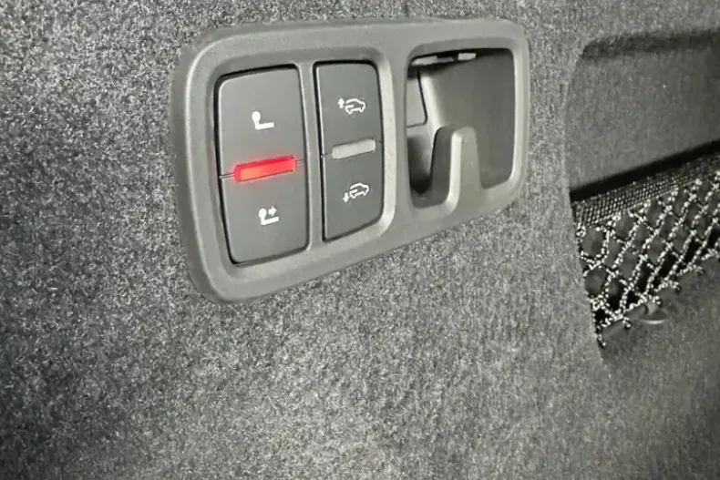 Audi SQ8 din 2025 cu 1.020 km - oferta AUD221229 - foto 26